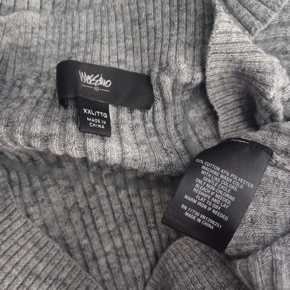 Mossimo Gray V Neck Long Tunic Sweater Sz XXL
